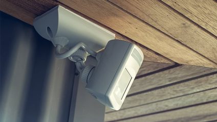 Guardyx security systems protecting residential and commercial properties in the San Francisco Bay Area and Silicon Valley | CCTV cameras, alarms, access control, doorbells, video surveillance, motion sensors, glass break sensors, security cameras
